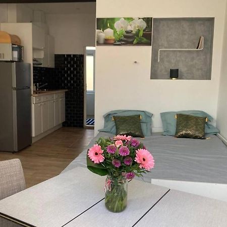 Magnifique Studio Au 2Eme Etage, A Proximite De La Gare Du Midi! 브뤼셀 외부 사진