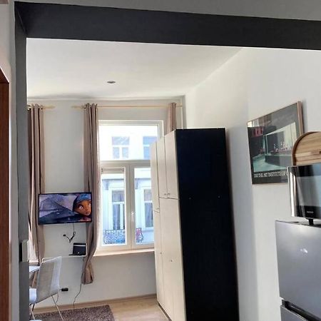 Magnifique Studio Au 2Eme Etage, A Proximite De La Gare Du Midi! 브뤼셀 외부 사진