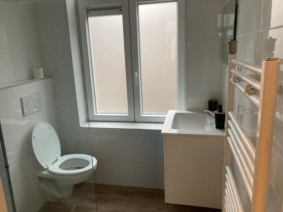 Magnifique Studio Au 2Eme Etage, A Proximite De La Gare Du Midi! 브뤼셀 외부 사진